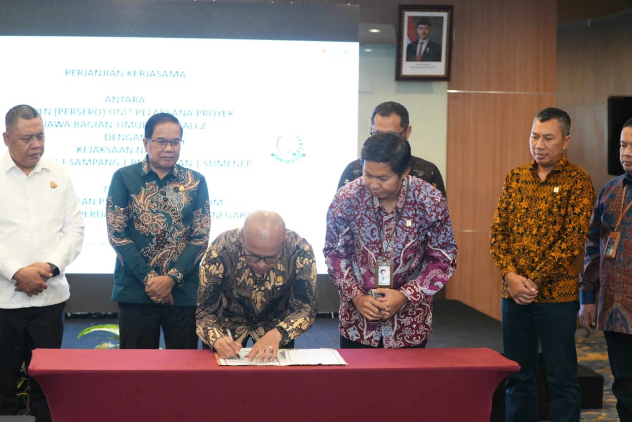 Sukseskan Proyek Strategis Nasional Ketenagalistrikan, PLN UIP JBTB Perkuat Sinergi Hukum dengan Empat Kejari Madura